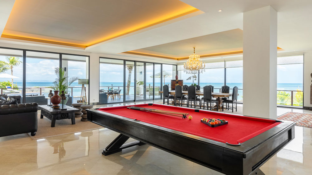 Tirtha Bayu Villa I - Pool table at the living